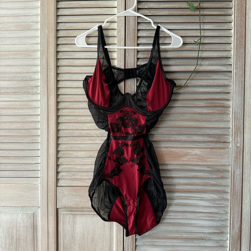 Icollection bodysuit